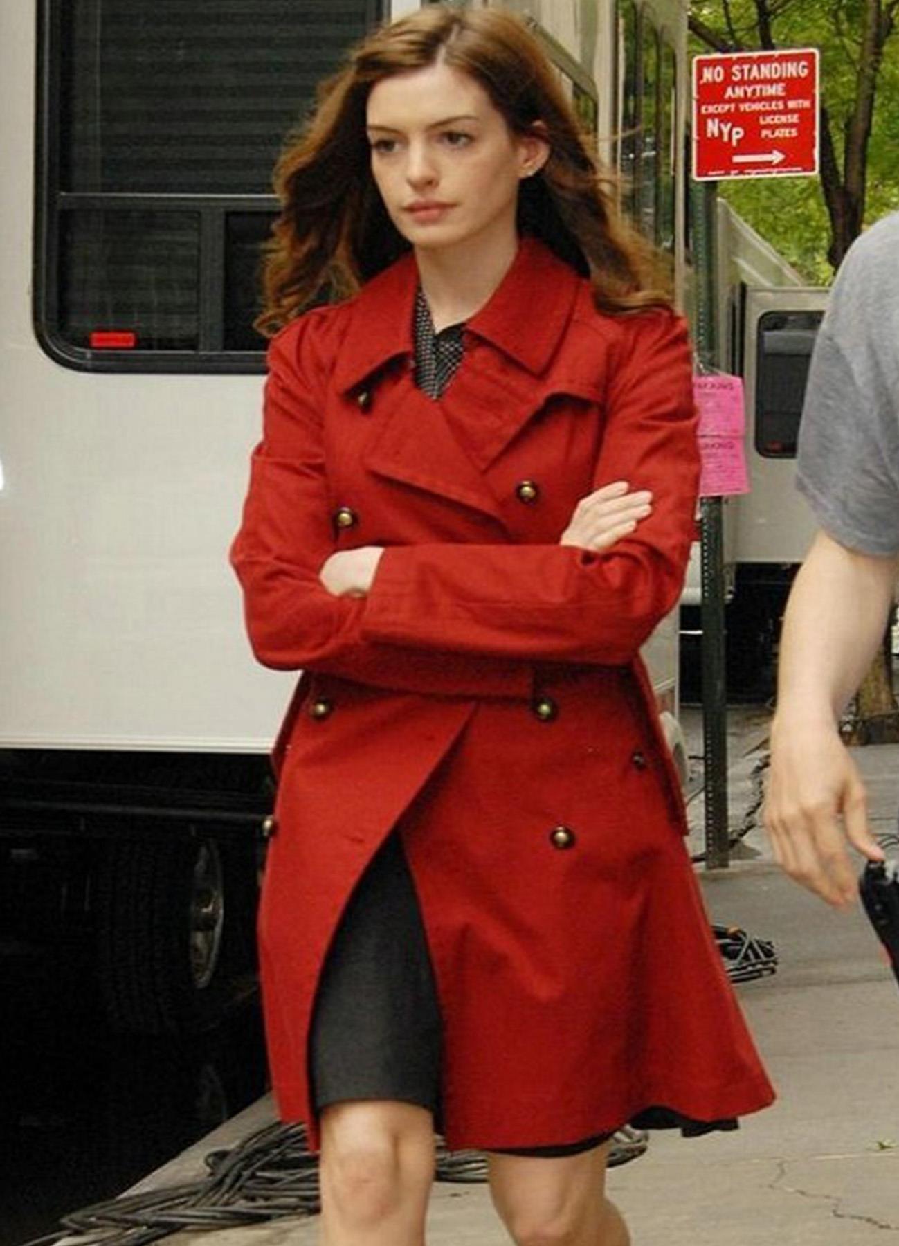 anne-hathaway-red-christmas-red-coat-01.jpg Anne Hathaway Red Christmas Red Coat - Image 1