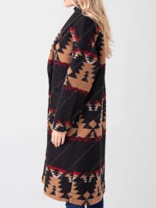 Kelly Reilly Yellowstone Season 5 Beth Dutton Black Printed Coat