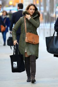 Jessica Alba American Actress Green With Fur Collar Coat.