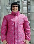 Music Video Bounce 2023 Oliver Tree Pink Zig-zag Print Suit