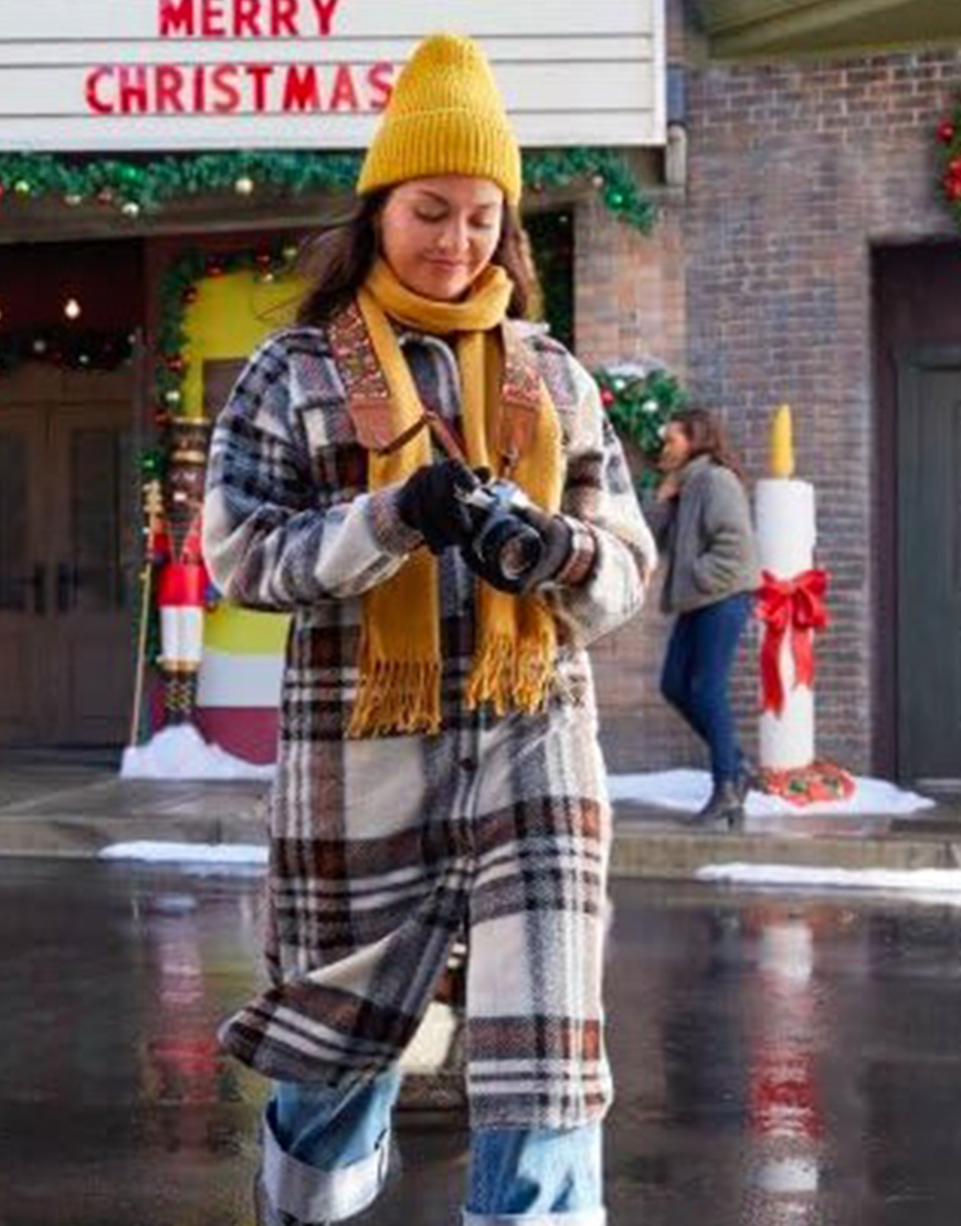 Dani Film Friends & Family Christmas 2023 Humberly Gonzalez Plaid Coat Dani Film Friends & Family Christmas 2023 Humberly Gonzalez Plaid Coat