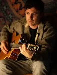 Donnie Dreamin Wild 2023 Casey Affleck Grey Jacket