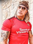 Dwayne-Johnson-Wear-David-Beckham-T-Shirt
