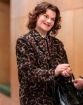 Belinda Tuttle Tv Series So Help Me Todd S02 Sandra Bernhard Leopard Print Coat