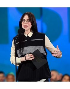 People’s Choice Awards Billie Eilish Black Sweater.