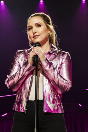 Taylor-Tomlinson-Have-It-All-Pink-Jacket-California-Outfits