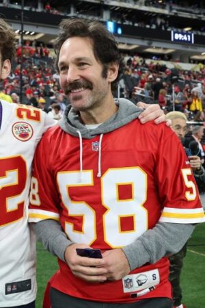 Paul-Rudd-Super-Bowl-LVIII-Red-Shirt-510x680