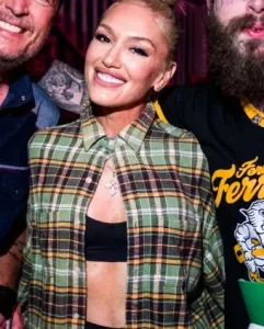 51st CMA Fest 2024 Gwen Stefani Button Checked Shirt.
