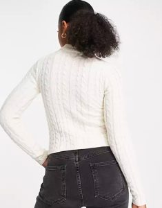 Nata Tv Series Raising Voices 2024 Aicha Villaverde White Sweater.
