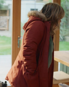 Kerry Godliman Tv Series Whitstable Pearl 2024 Pearl Nolan Hooded Jacket